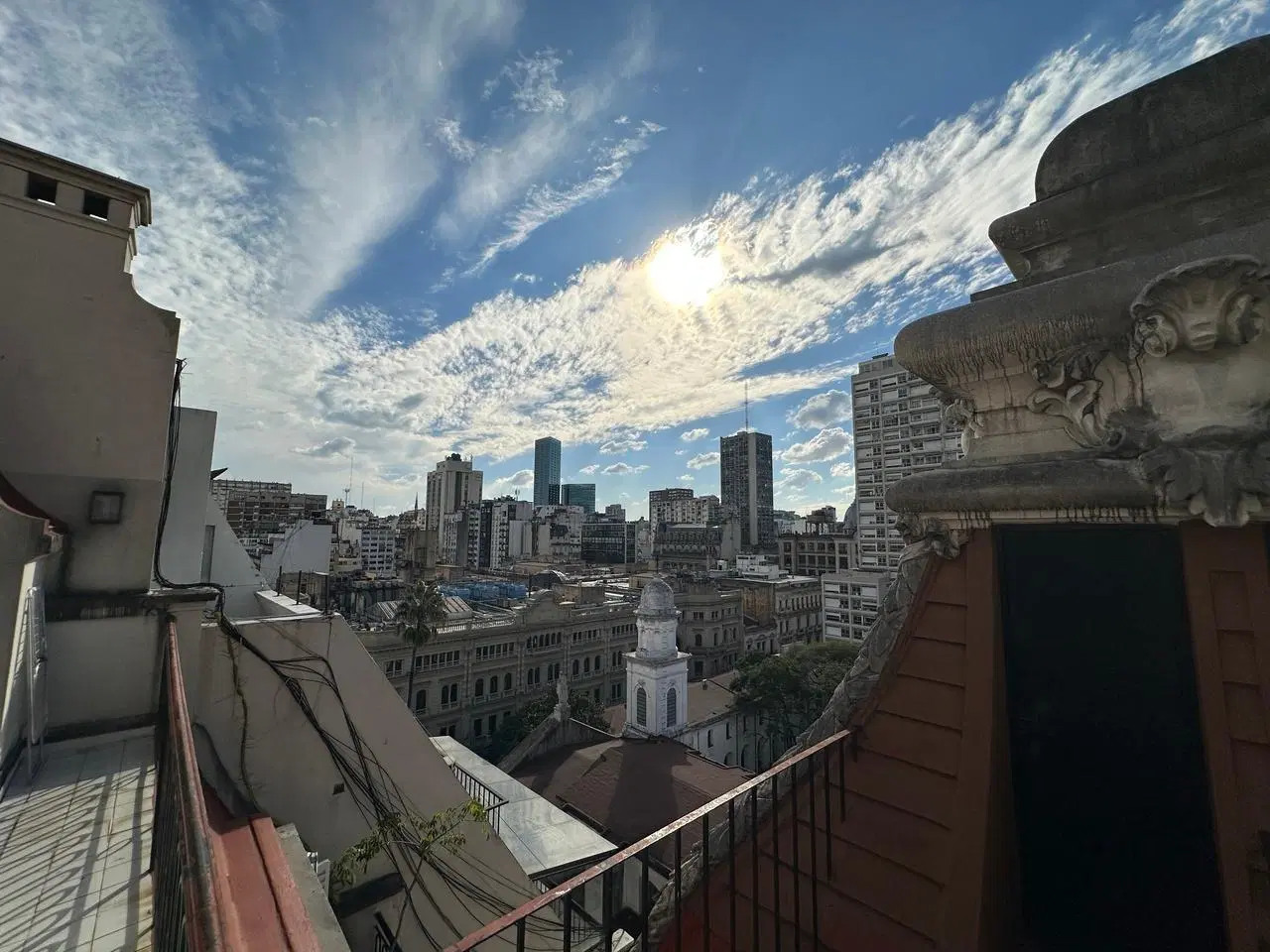 Departamento de época en el Bencich. Gran balcón a la calle y vistas a la cúpula. MUY LUMINOSO 4