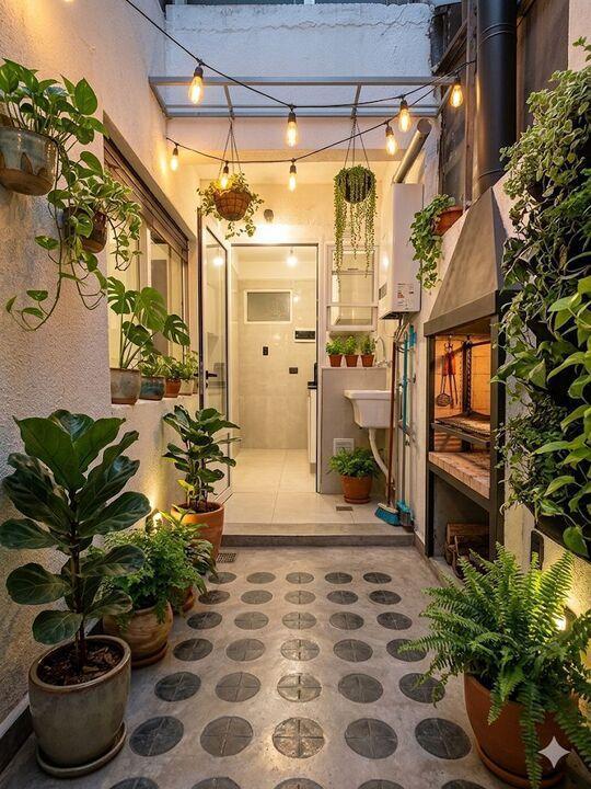 Venta departamento 2 ambientes, con patio, reciclado a nuevo, sobre Av. Rivadavia al 8200