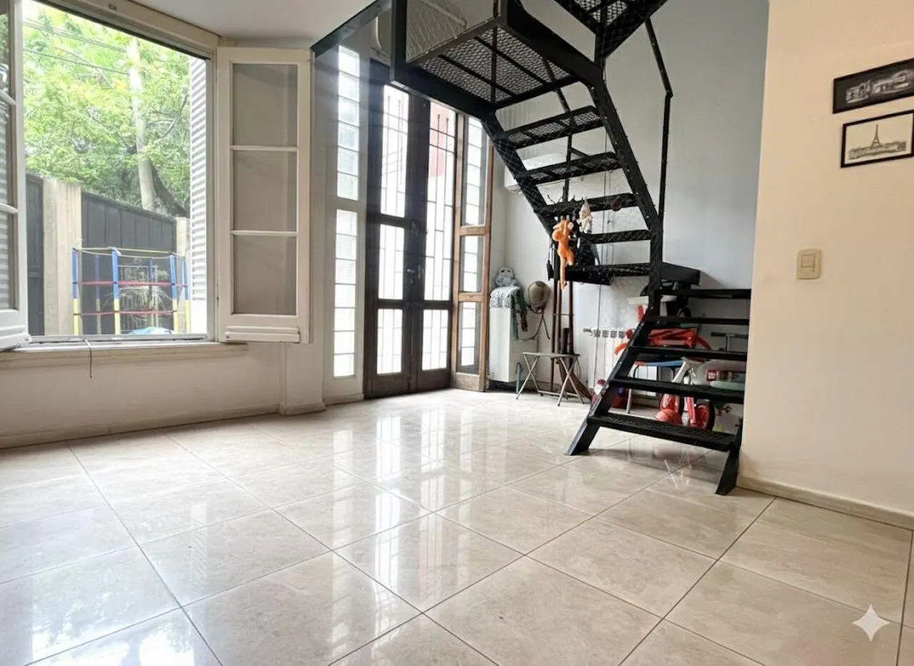 Venta Departamento de 3 ambientes en PB con Patio y Cochera - Bajas expensas 4