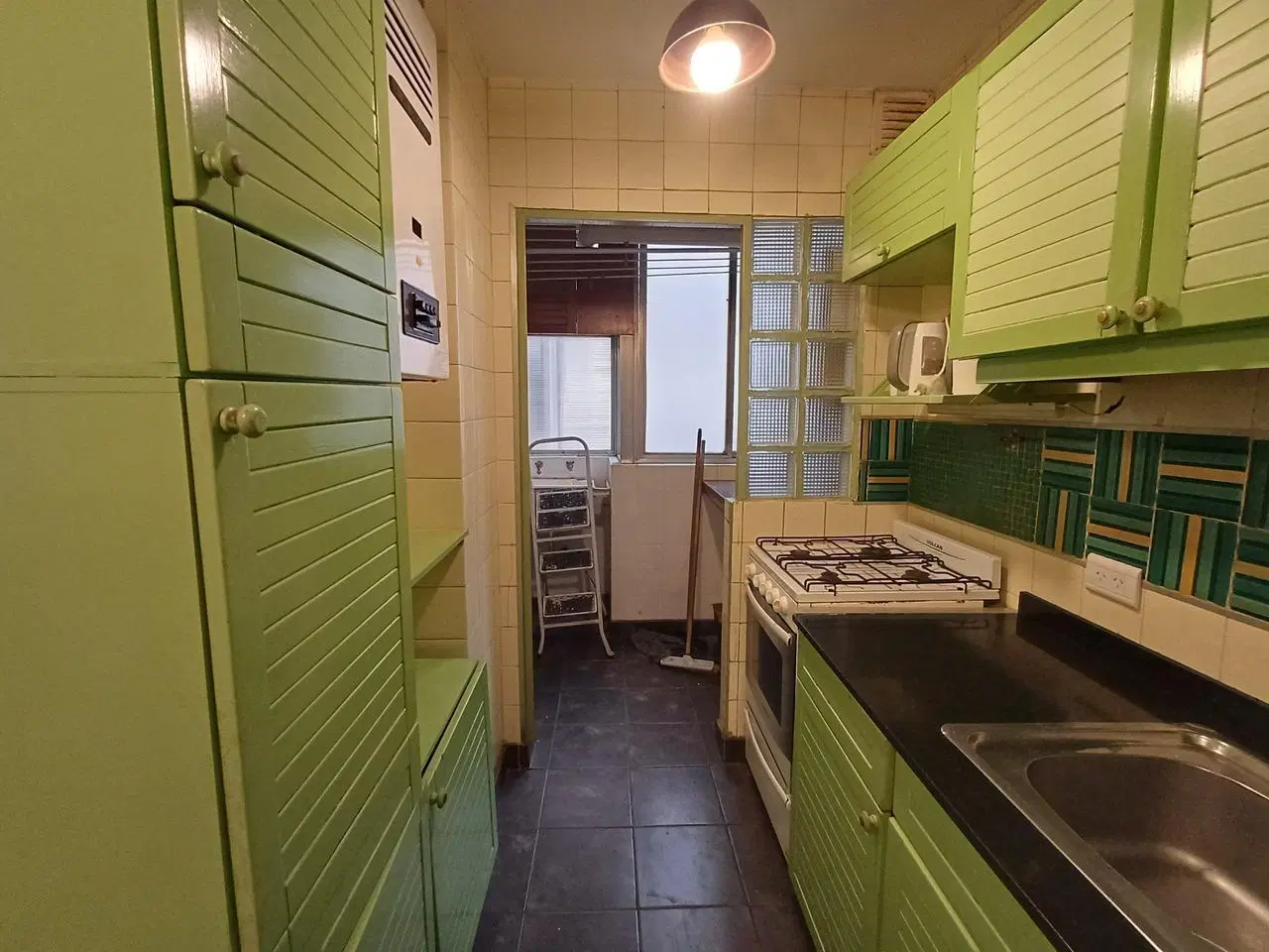 Venta Departamento 4 Ambientes, al frente, con balcon - en Caballito 5