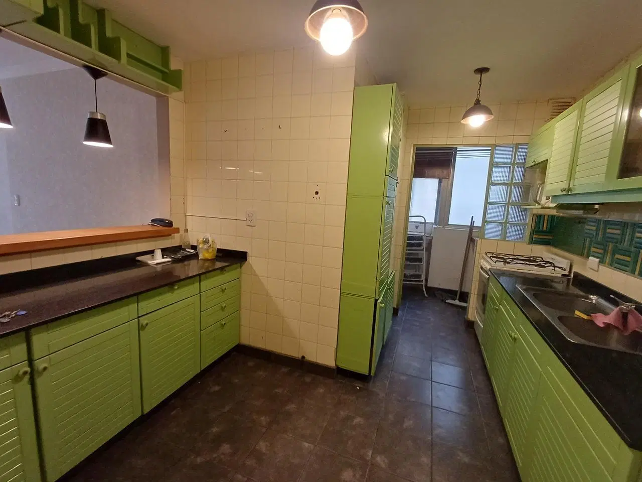 Venta Departamento 4 Ambientes, al frente, con balcon - en Caballito 3