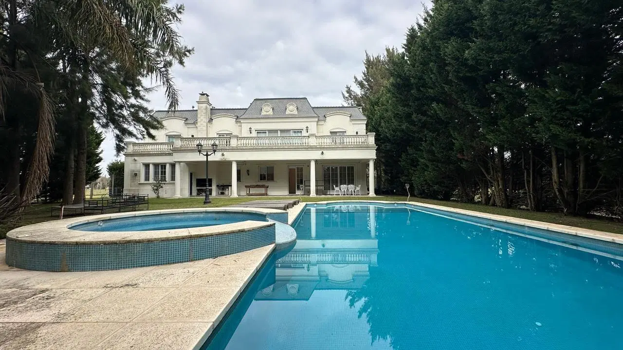 Casa con Pileta - Haras del Sur II Club de Campo 4