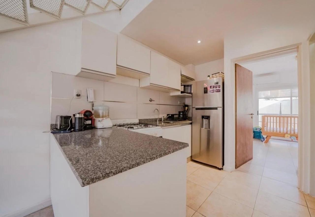 Foto de PH 3 ambientes en venta al frente Villa Devoto con balcón aterrazado, imagen 2
