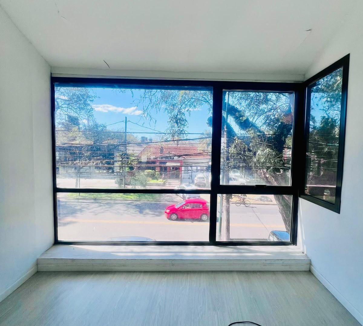 Foto de Alquiler - Oficina Comercial - 170 m2 cubiertos - Sobre Av del, imagen 3