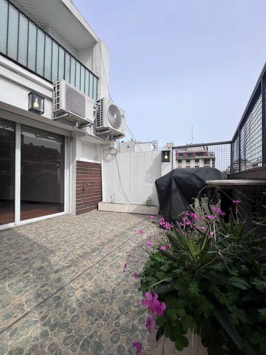 Foto de Departamento 4 amb. con dependencia, vista al rio, balcón, cochera, imagen 2