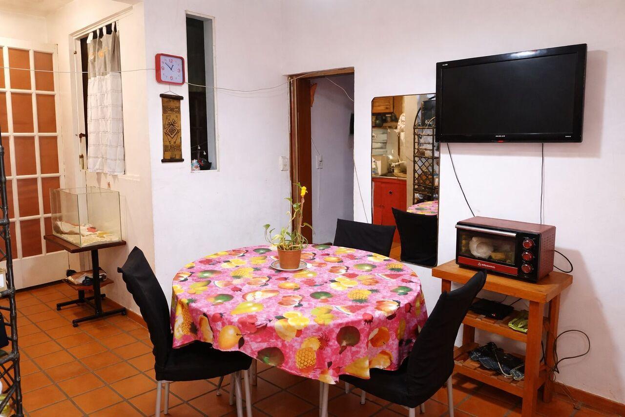Foto de Venta PH tipo casa al frente Haedo Norte u$35.000 mas u$15.000 en cuotas, imagen 2