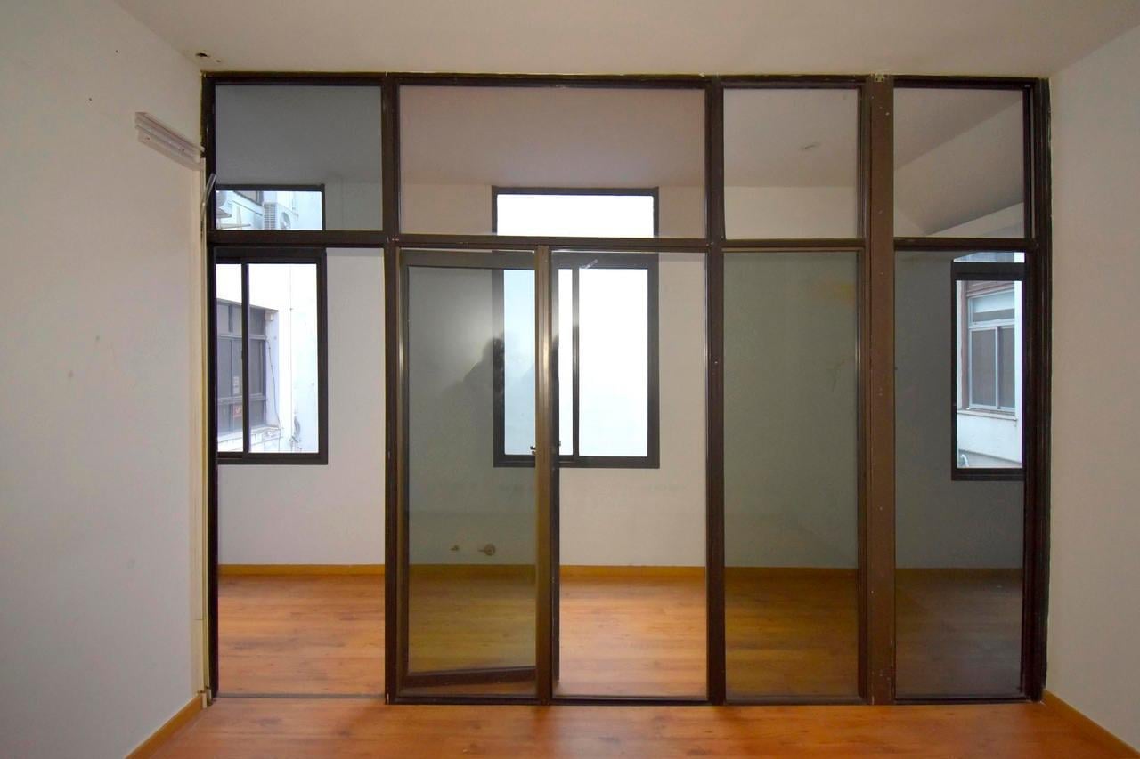 Foto de ALQUILA Departamento /OFICINA 300 m2 apto profesional 8 ambientes, imagen 3