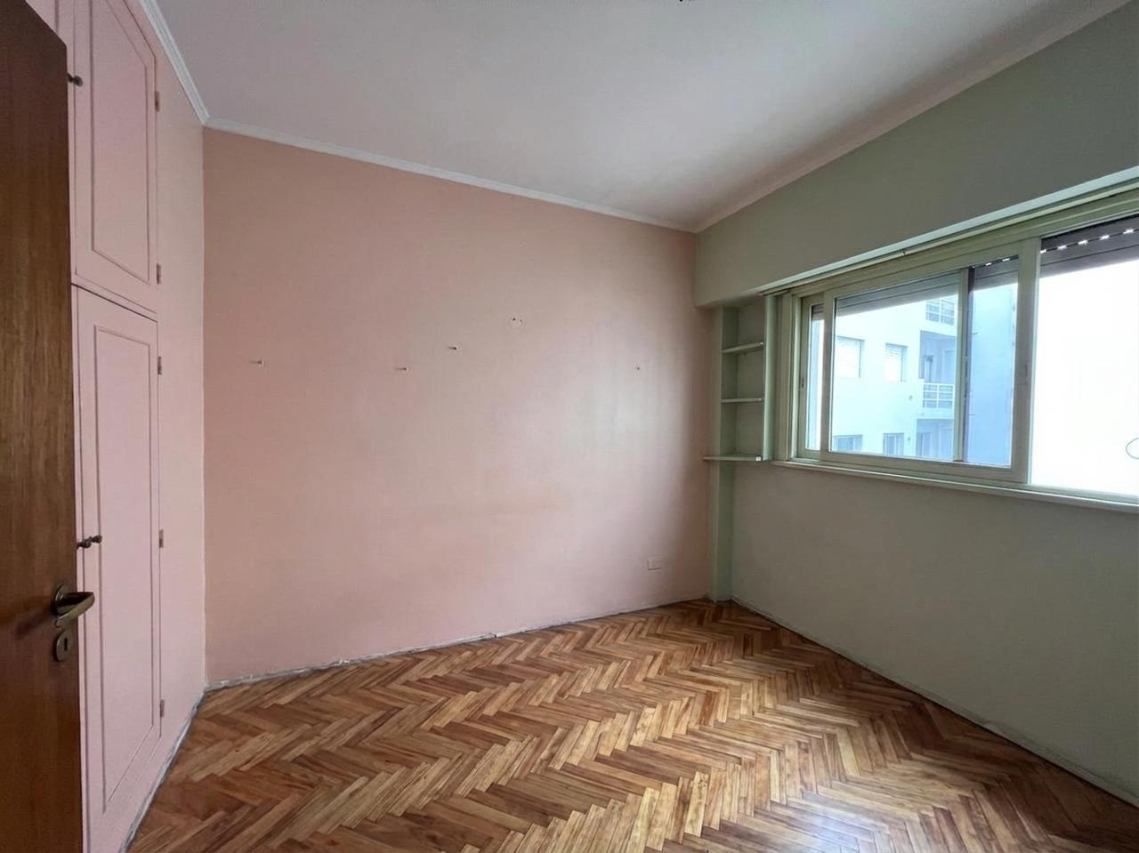 Foto de Venta Departamento 4 Ambientes, al frente, con balcon - en Caballito, imagen 3
