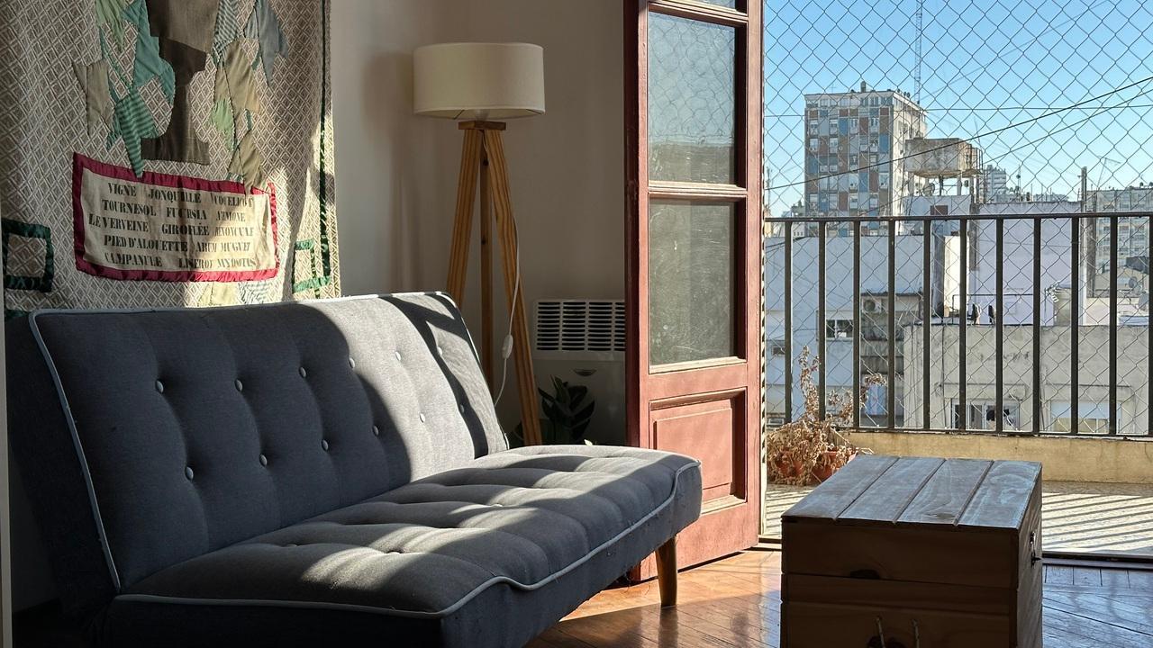 Foto de Alquiler Departamento 2 ambientes. Amoblado. Balcon. Sol, imagen 1