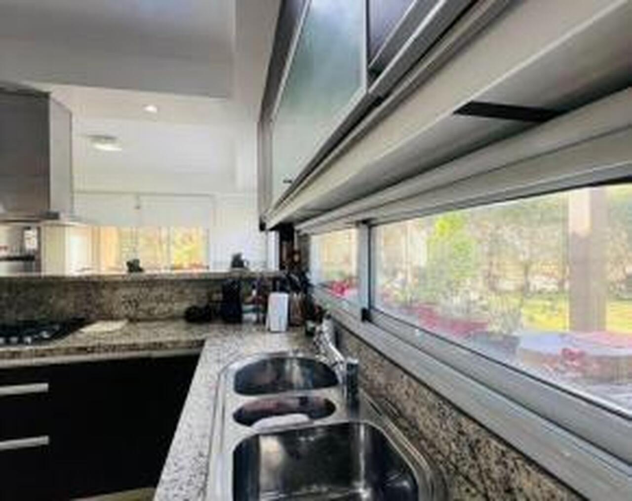 Foto de Alquiler anual - Casa 4 Dormitorios -c/Dep -Galeria -Parrilla -Piscina, imagen 3