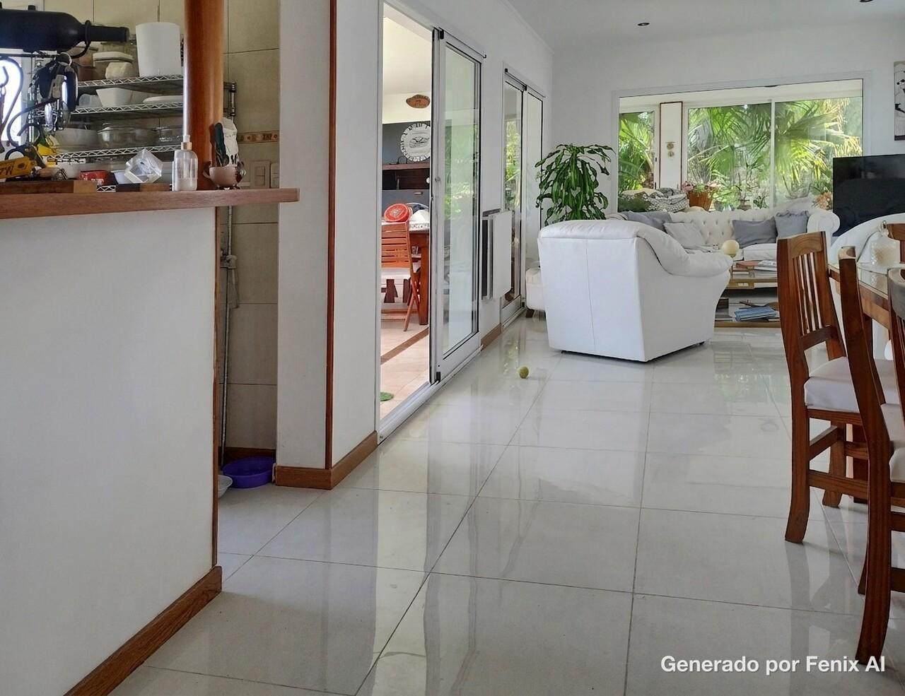 Foto de Alquiler temporal - Casa de 5 ambientes con jardín y pileta en San, imagen 4
