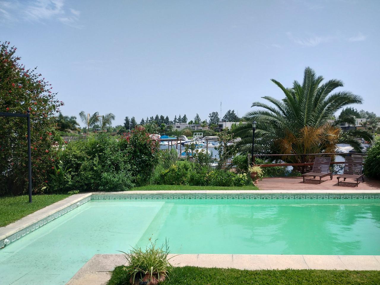 Foto de Alquiler temporal - Casa de 5 ambientes con jardín y pileta en San, imagen 1