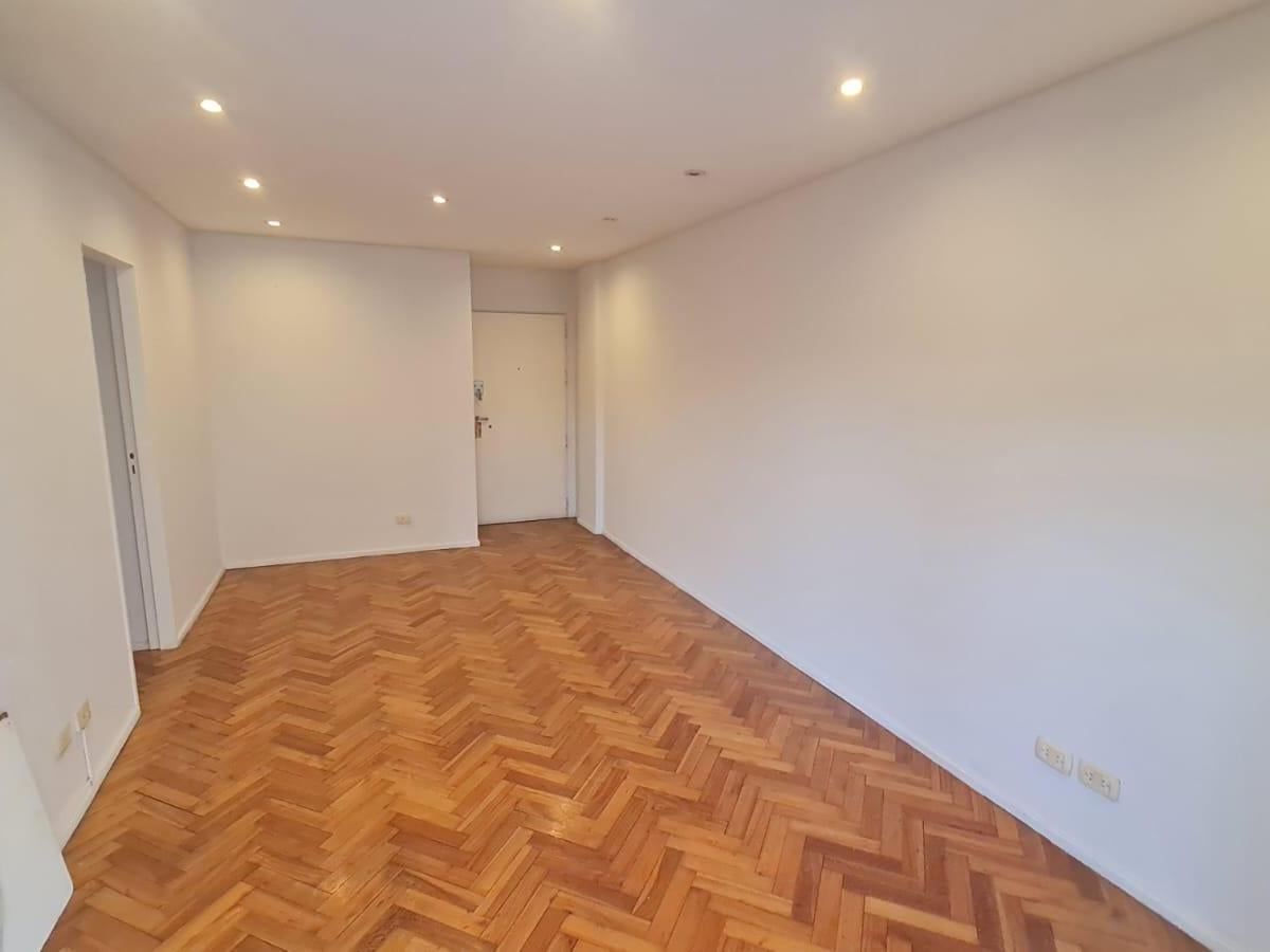 Foto de DEPARTAMENTO 3 AMBIENTES CON COCHERA SOBRE BEIRO, imagen 3