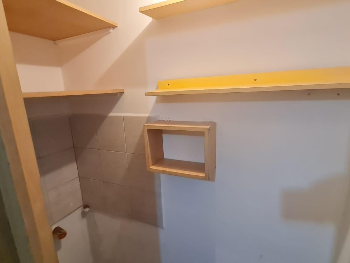 Foto de DEPARTAMENTO 3 AMBIENTES CON COCHERA SOBRE BEIRO, imagen 2
