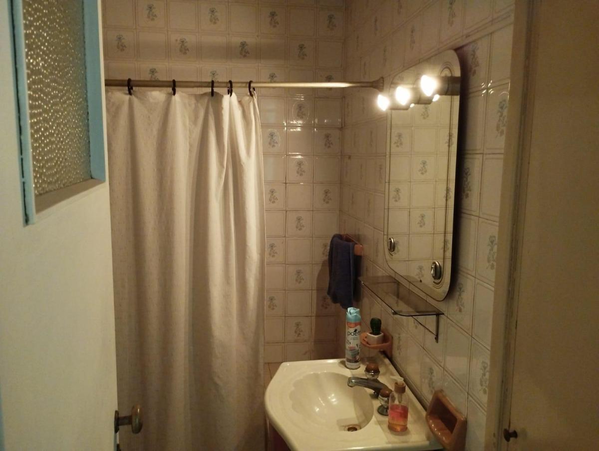 Casa en Zona Comercial, Ideal Oficinas o Comercio! 1