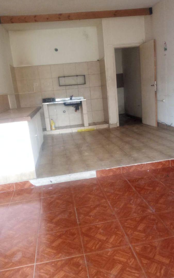 Foto de Alquiler – Monoambiente PH al Frente | San Martín, imagen 3