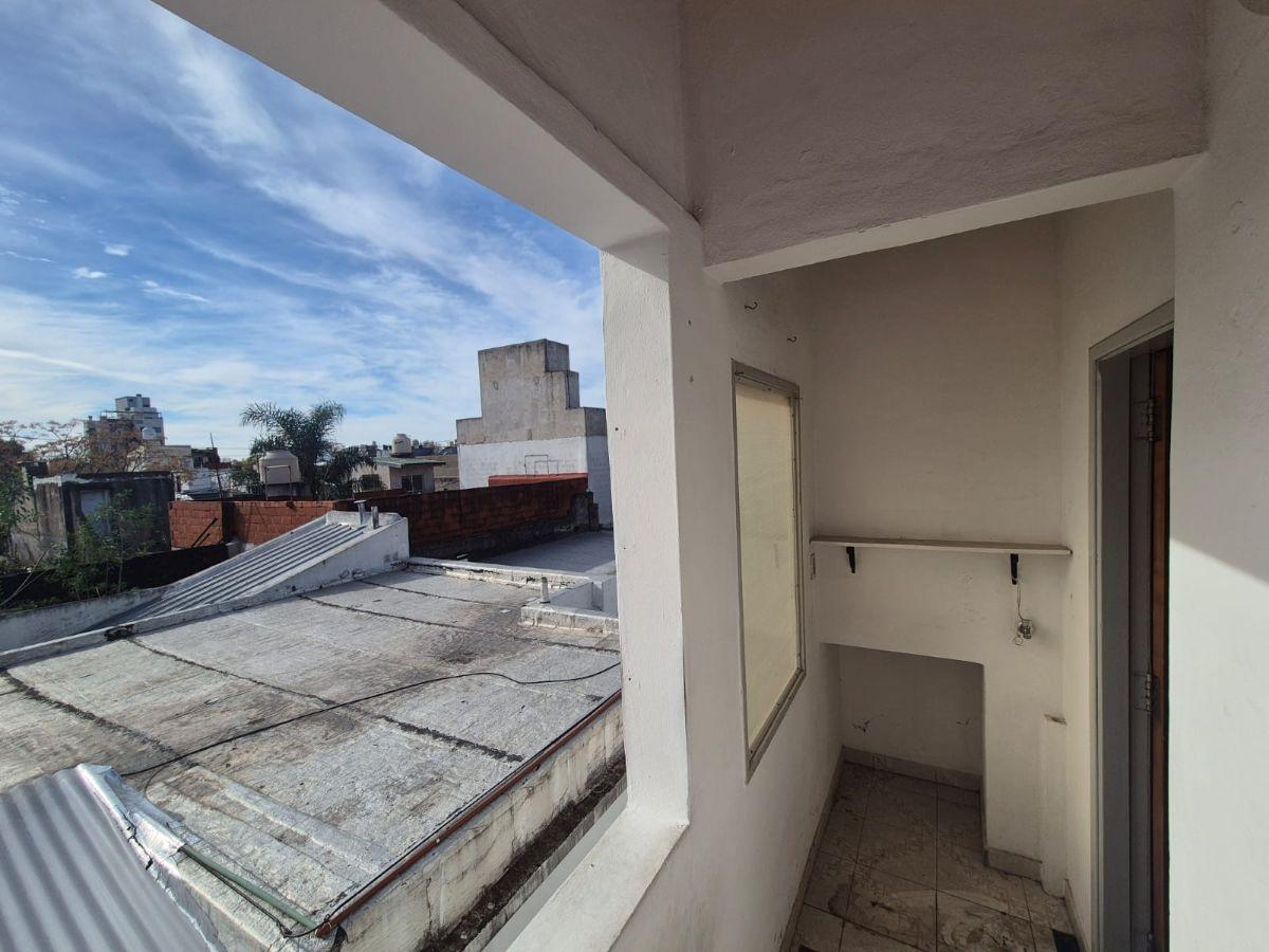 Departamento de 2 ambientes y medio en alquiler