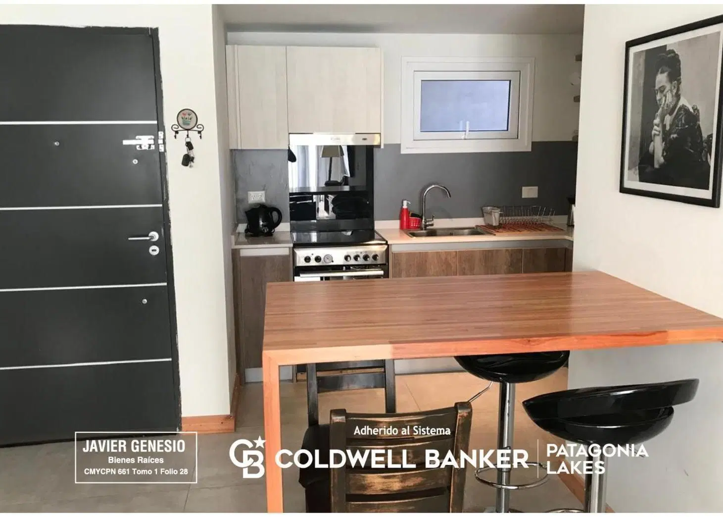 VENTA Departamento Amueblado 59 m2 Edificio Umain , en el centro de San Martin de los Andes. 2