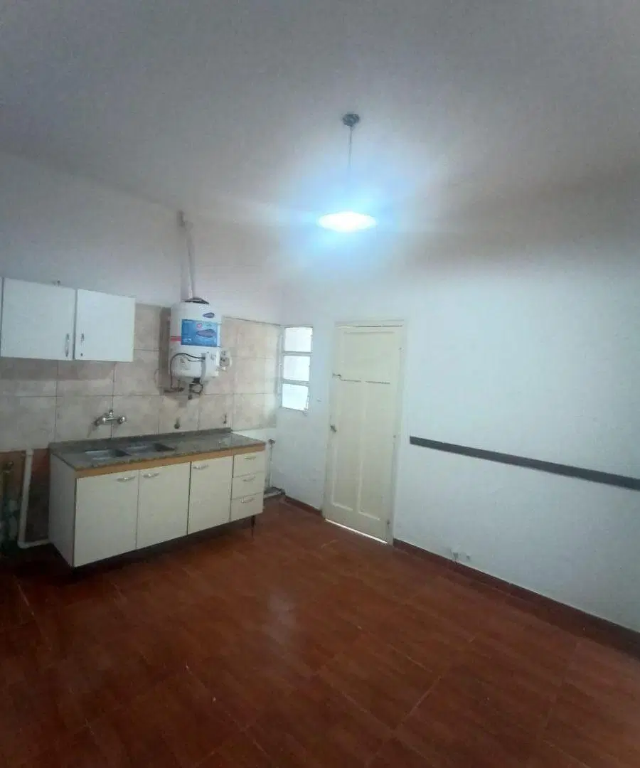 Alquiler - Casa en General Paz de 2 dormitorios 4