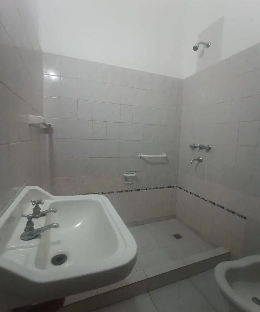 Alquiler - Casa en General Paz de 2 dormitorios 5