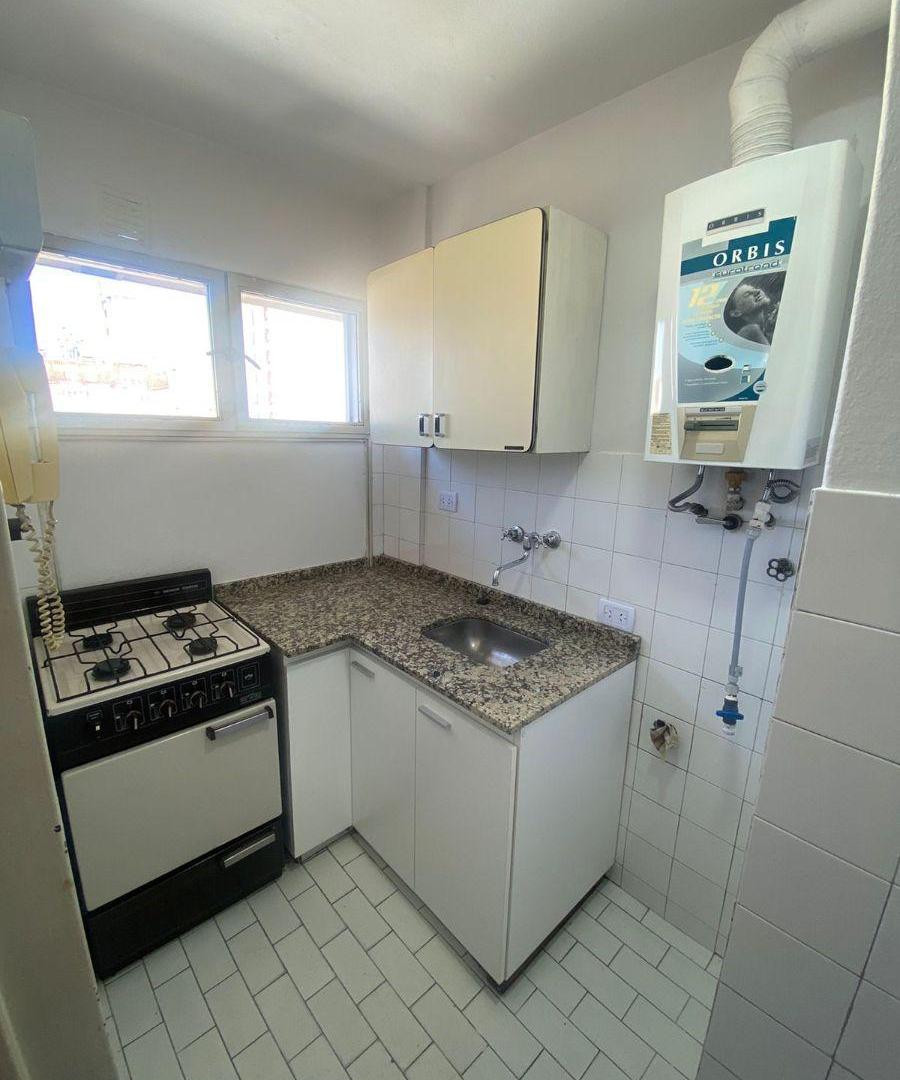 Foto de Alquiler - Departamento con 1 dormitorio en Barrio Centro, imagen 2