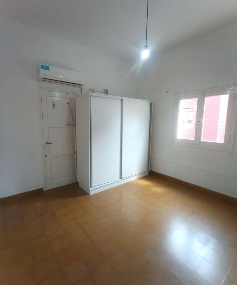 Foto de Alquiler - Departamento de 2 dormitorios con balcon en General Paz, imagen 3