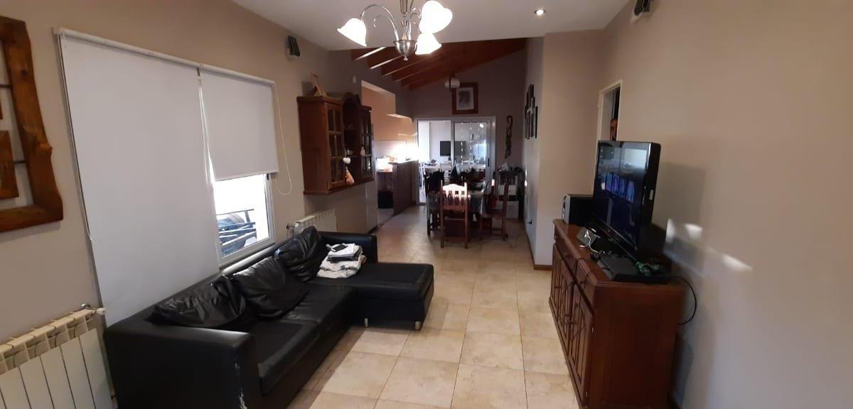 URGENTE!!! CASA EN VENTA en Barrio  LOS HORNEROS!!  ACEPTA PERMUTA