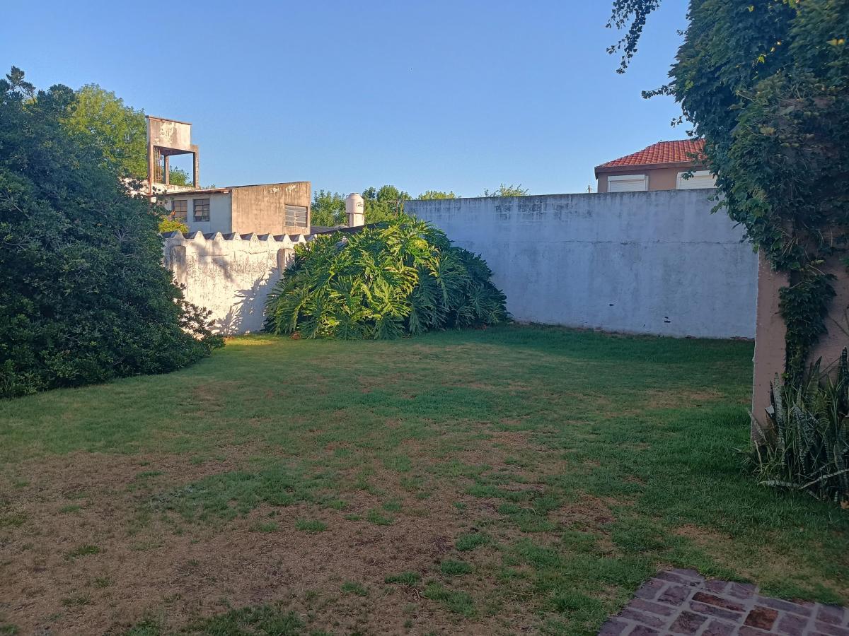 Duplex de 3 ambientes en Castelar