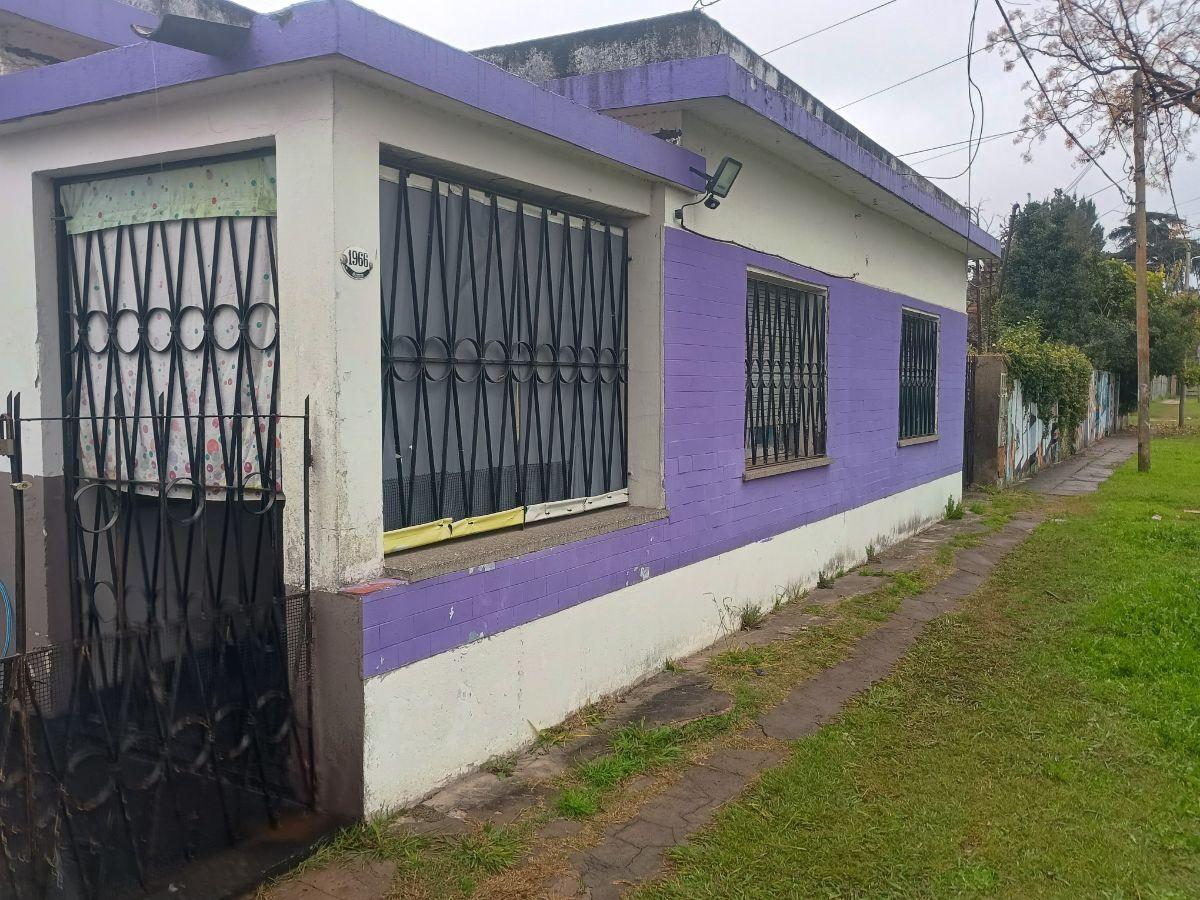 Foto de PH DE 3 AMBIENTES EN VENTA, DE 60M2 EN MORENO CENTRO, URGENTE!!!!, imagen 1