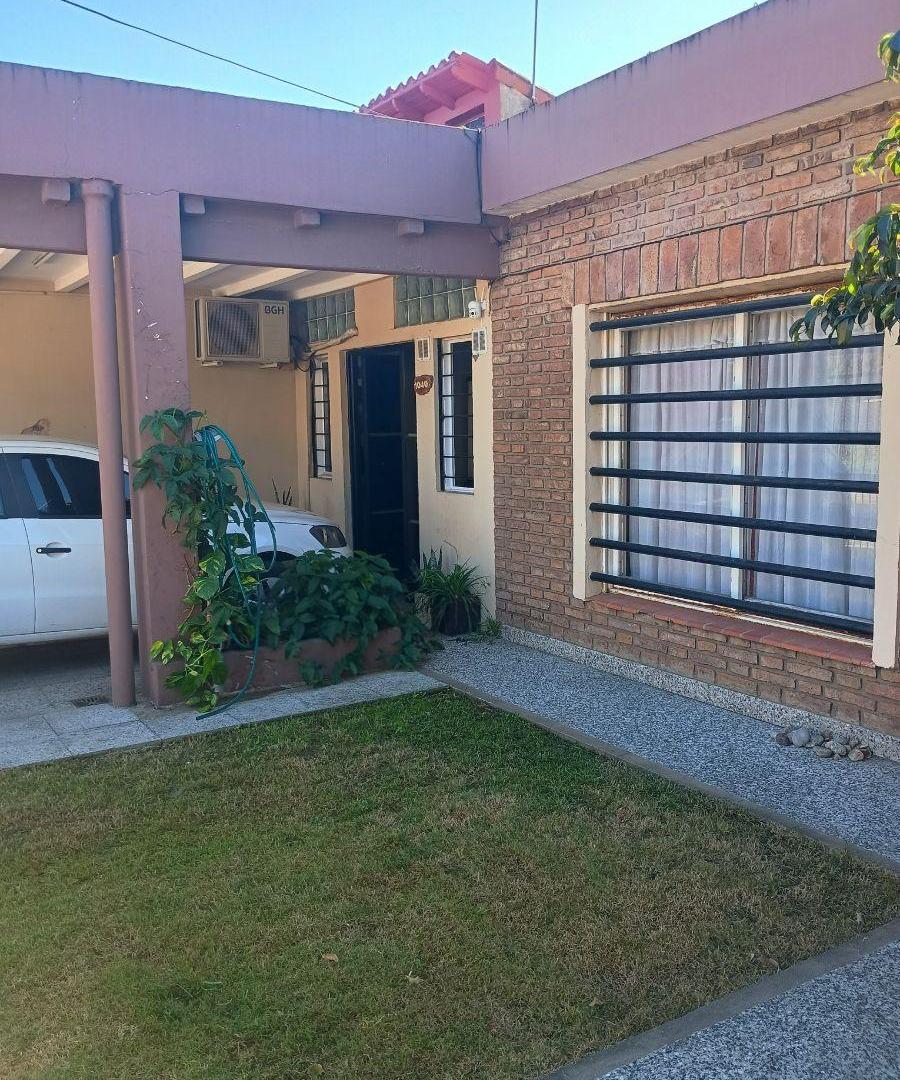 Foto de PARQUE SAN MARTIN, EXCELENTE CASA CON PILETA EN VENTA, imagen 3