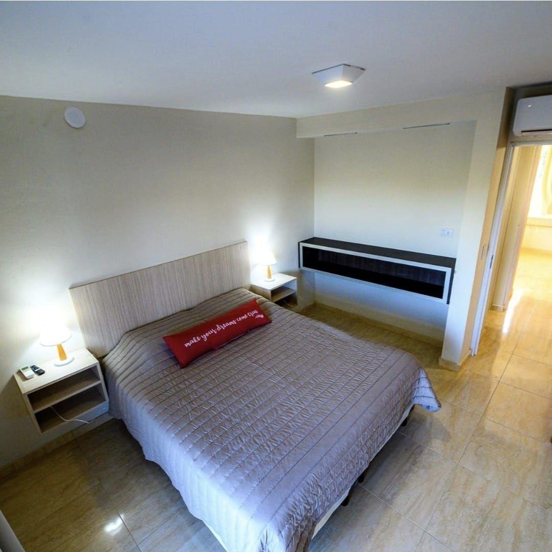 Departamentos en alquiler temporal en Villa Carlos Paz. Barrio residencial Villa del Lago.