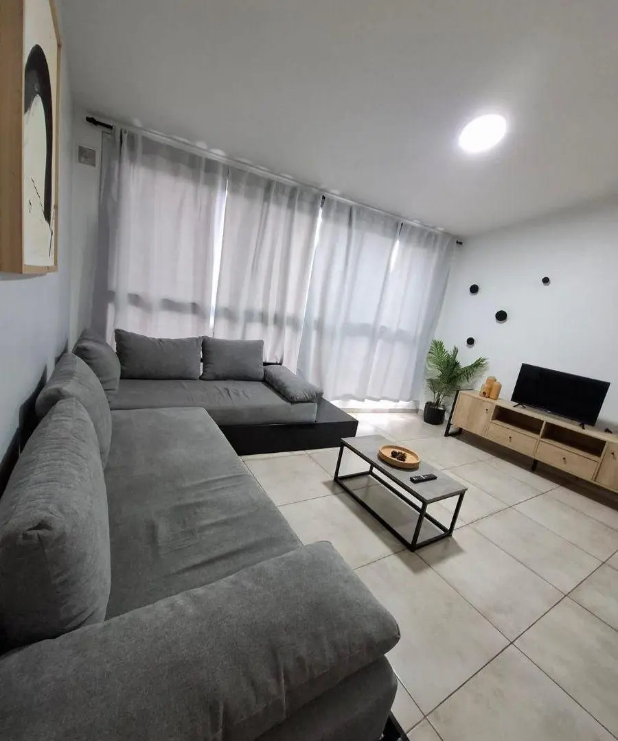 Departamento de 1 dormitorio con cochera en Villa Carlos Paz (centro). 2