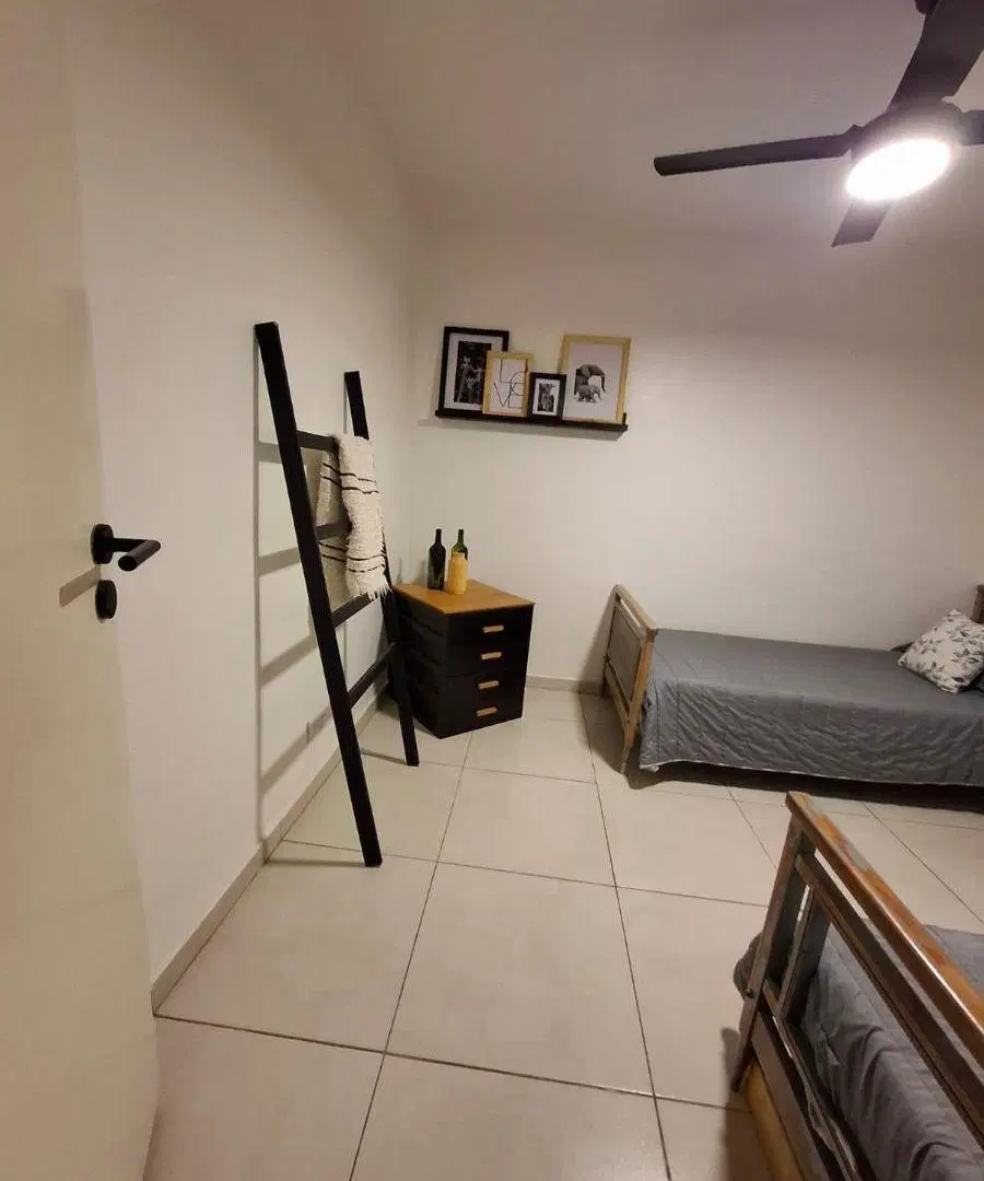 Casa de Mayo-Noviembre amoblada de 2 dormitorios con cochera en Barrio La Cuesta. 5