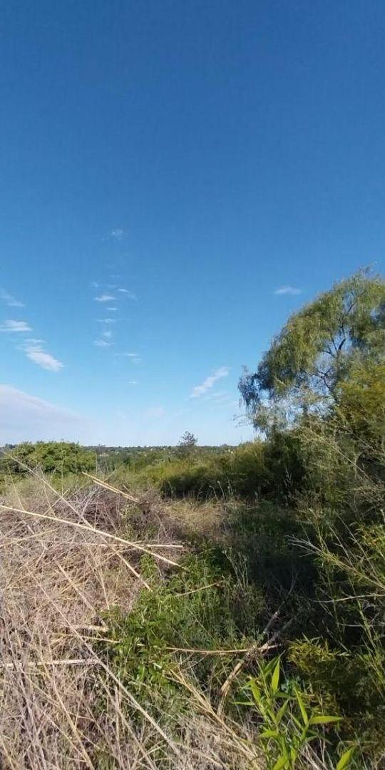 Foto de Terreno en venta de 1.400 m2 en Mendiolaza, barrio El Perchel., imagen 1