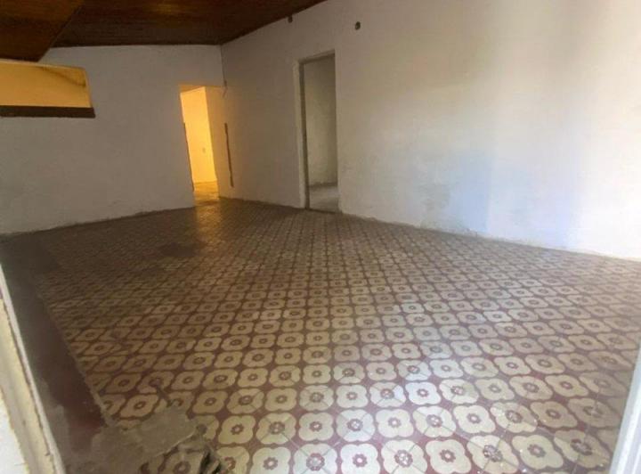 Casa en Venta a Restaurar, Colon 1846 5