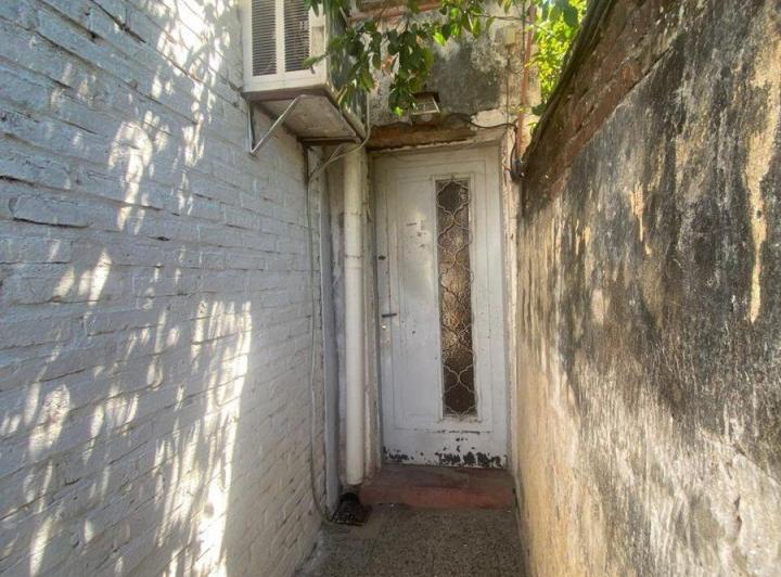 Casa en Venta a Restaurar, Colon 1846 3