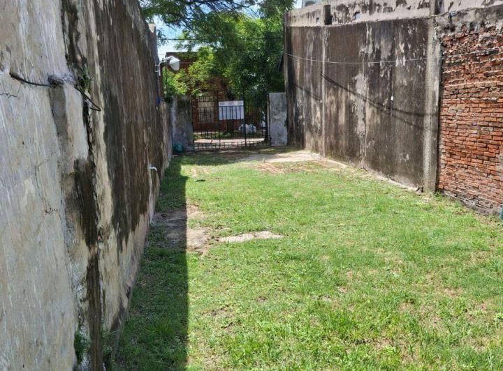 Casa 5 ambiente en Esquina/ Corrientes 4