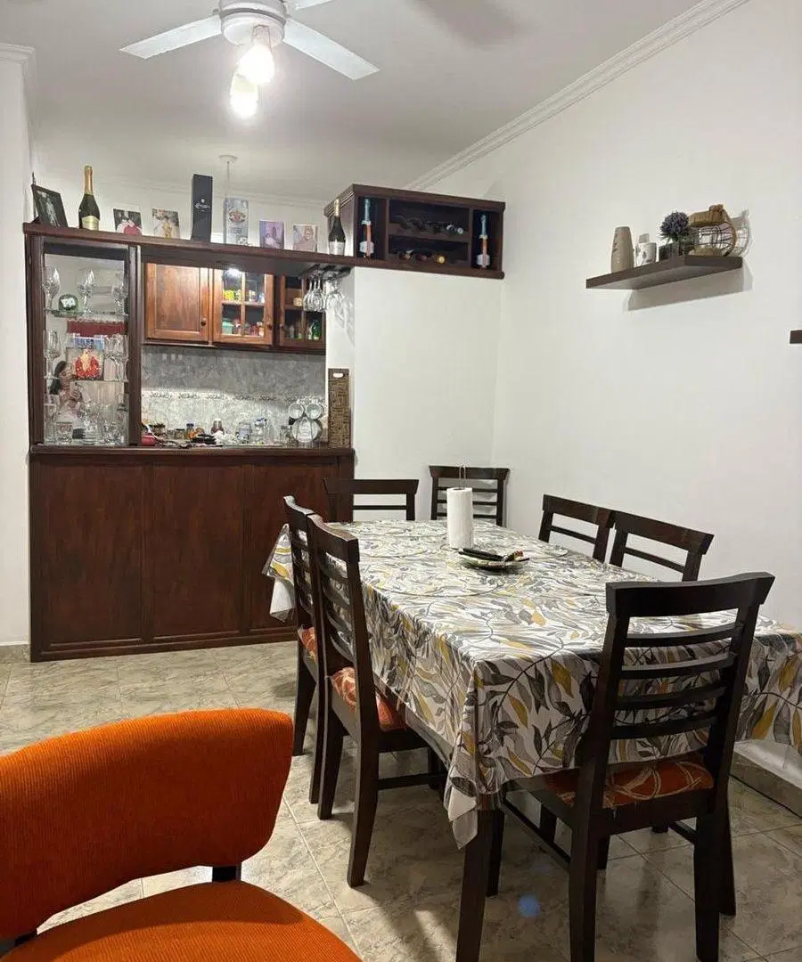 Casa en Pasaje O. Alemis a 30 mTs de Avenida Perón 3