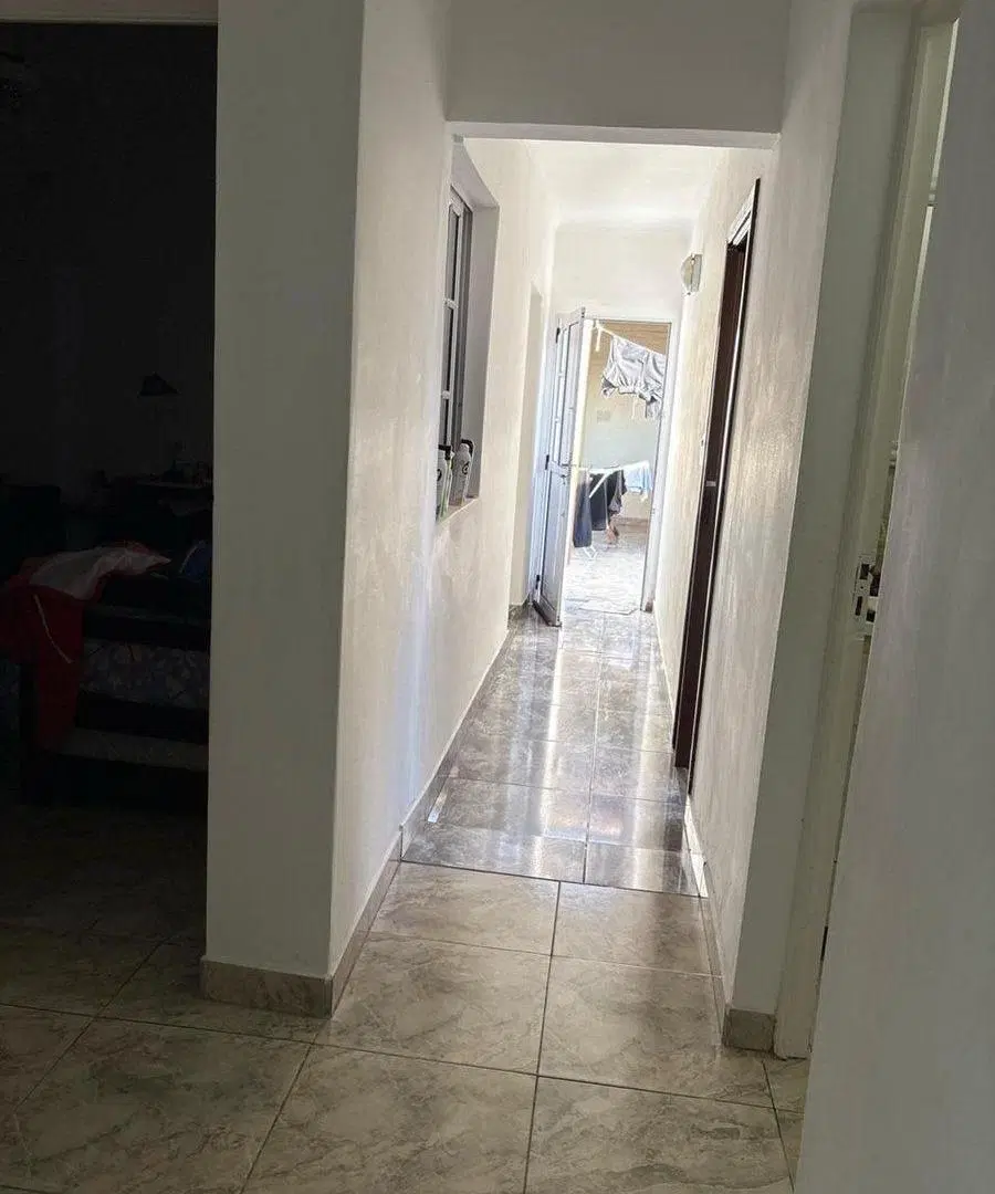 Casa en Pasaje O. Alemis a 30 mTs de Avenida Perón 4