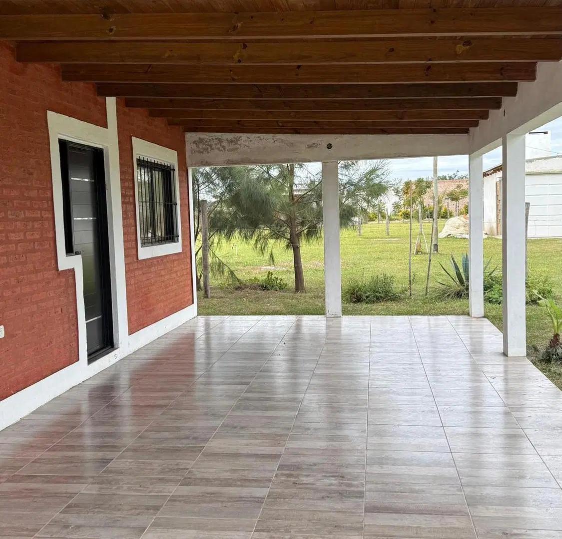 CASA EN VENTA EN CECILIO ECHEVARRIA 5