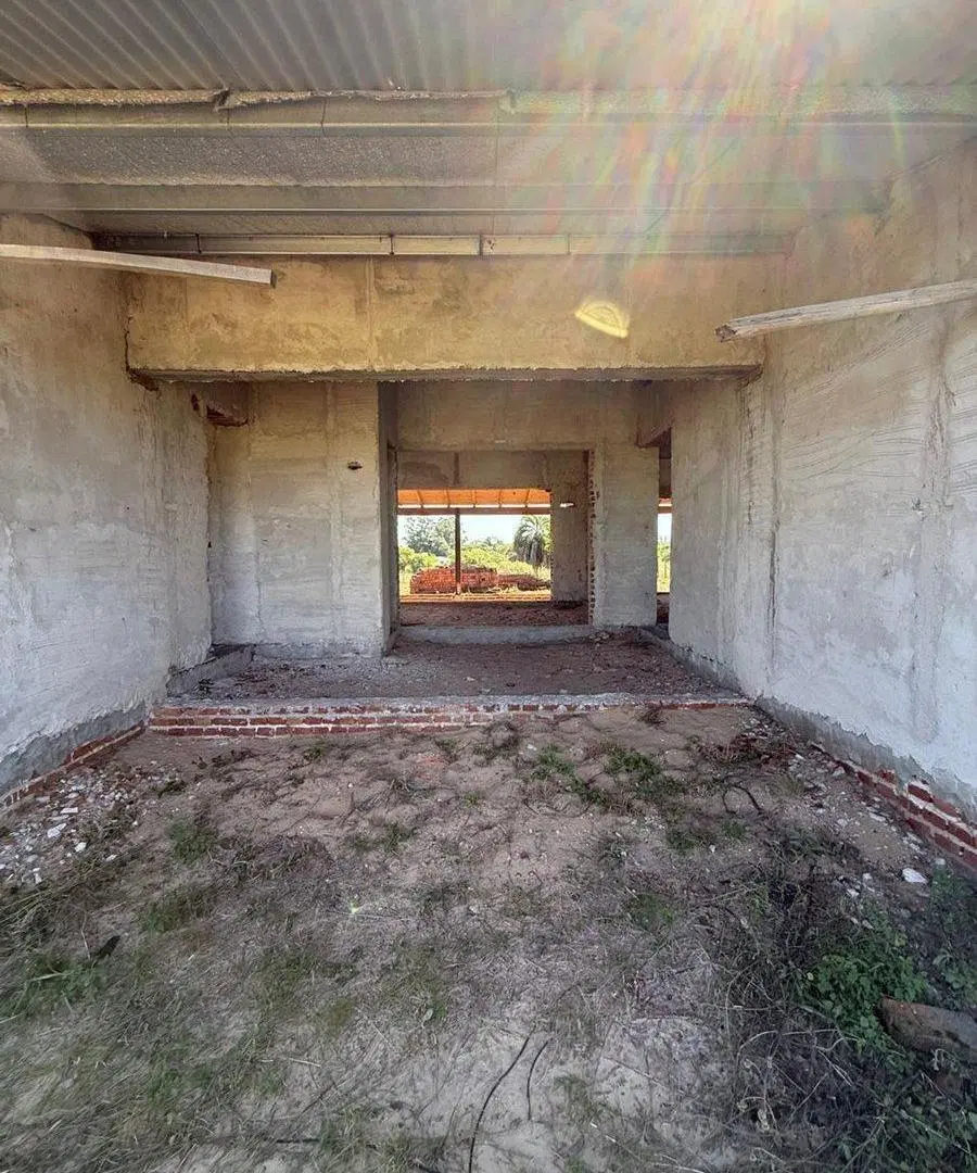 Casa a terminar en venta Colonia Carolina Goya 4