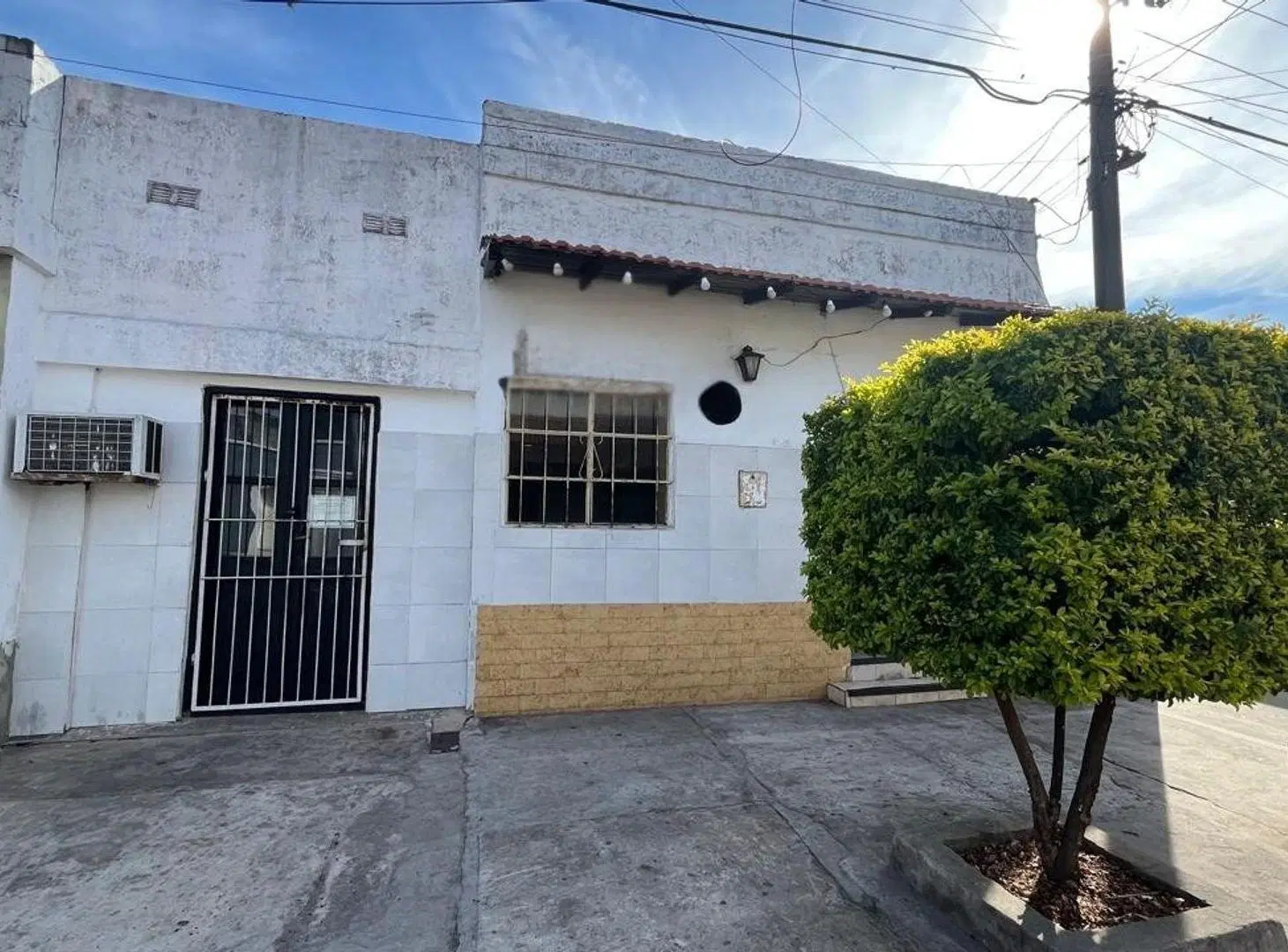 CASA EN VENTA A RESTAURAR O DEMOLER 3