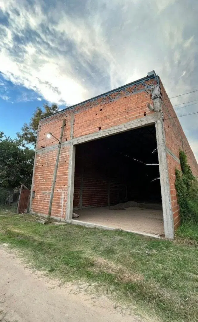 Galpon a terminar en Lavalle/ Corrientes 5