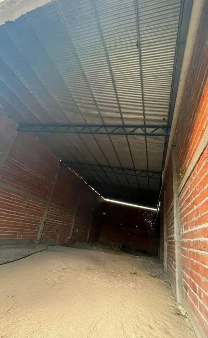 Galpon a terminar en Lavalle/ Corrientes 2
