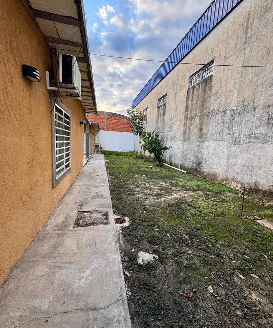 DOS DPTOS.  EN VENTA SOBRE EL MISMO TERRENO 2