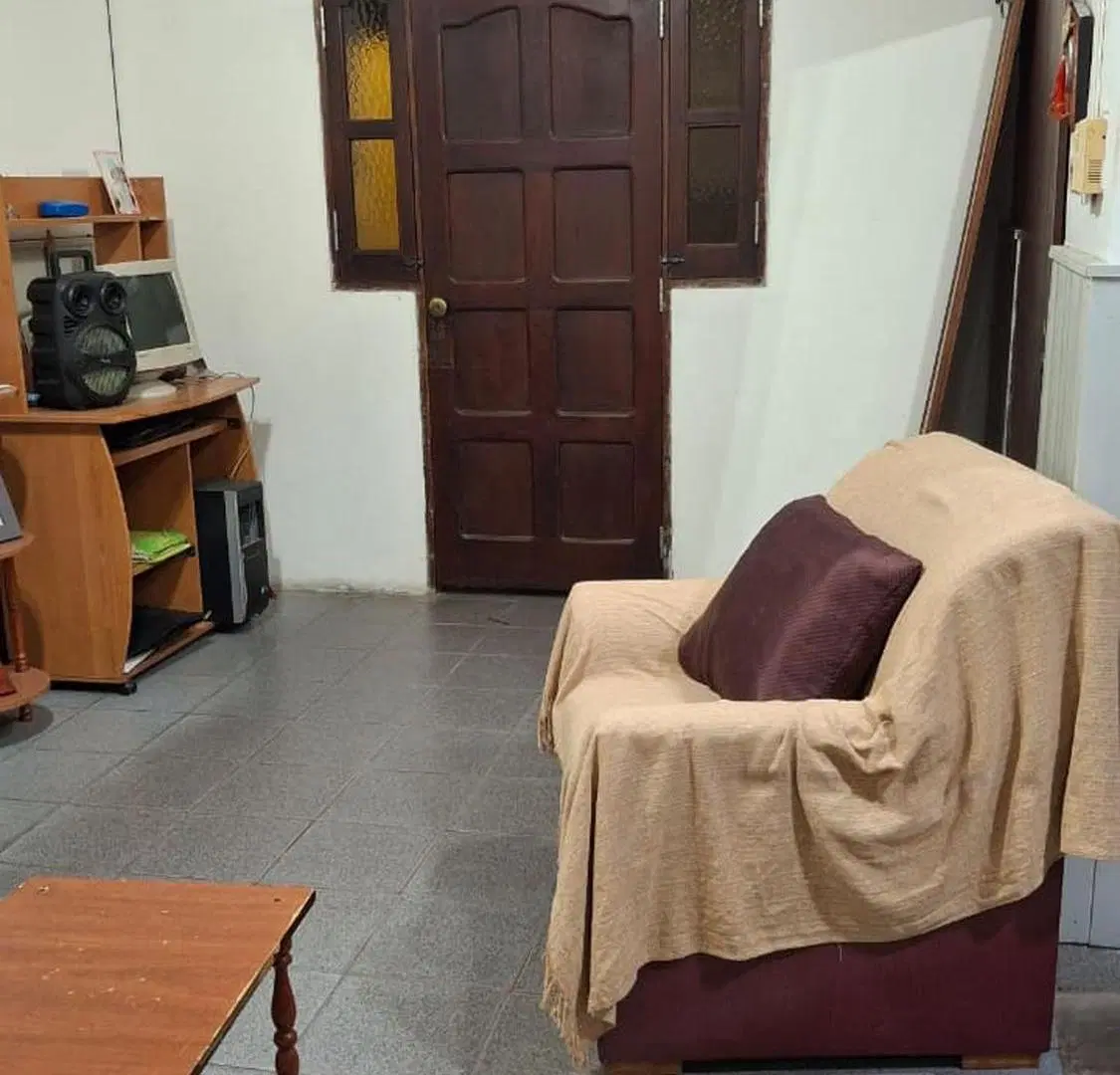 Casa B° 96 viv, Zona Sur 4