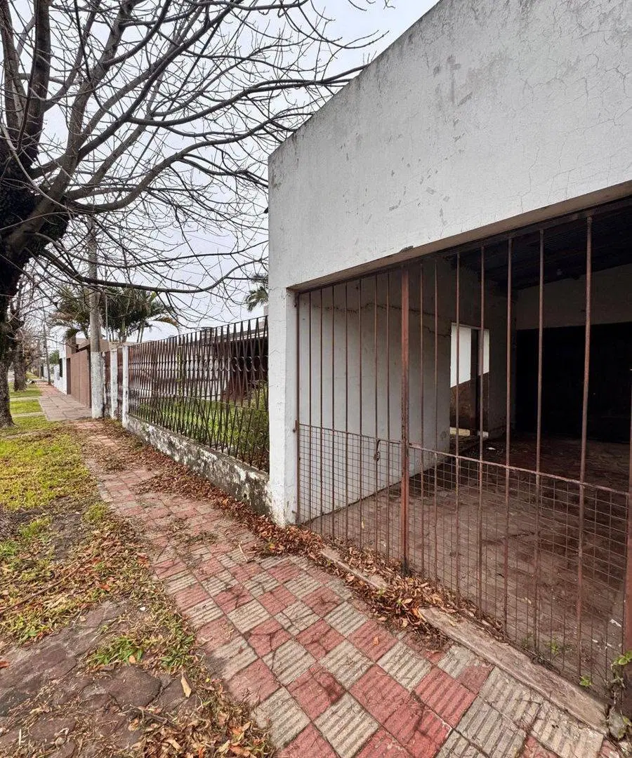 CASA EN VENTA EN BARRIO PANDO, ZONA SUR GOYA 8