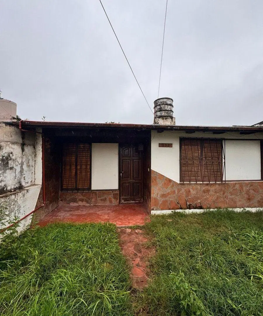CASA EN VENTA EN BARRIO PANDO, ZONA SUR GOYA 2
