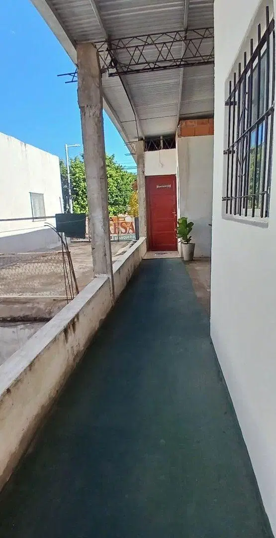 DEPARTAMENTO EN ALQUILER POR AVENIDA PERON 4