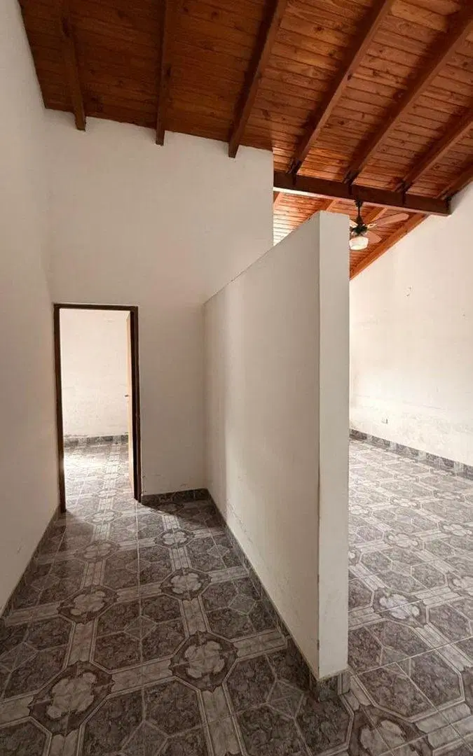 CASA EN VENTA 4 AMBIENTES JUAN. D. PERON GOYA CTES 3